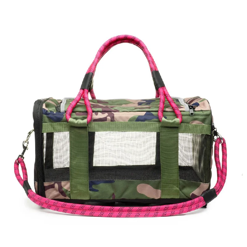 Pet cartoon pattern clothesRoverlund Pet Carrier: Camo/Magenta