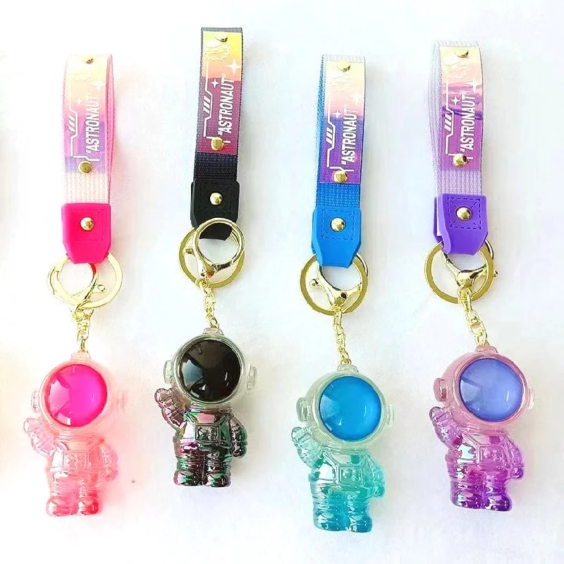   . **Dog bathing brush massage**Mima Face Shield Astronaut Keyring