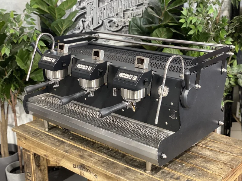 ---Synesso Sabre 3 Group W Shot Timers Black