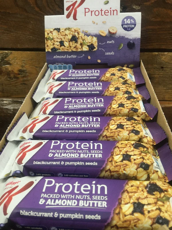 - ​​Christmas pet Christmas clothing18x Kellogg's Special K Protein Bar Blackcurrant & Pumpkin Seeds (18x35g)