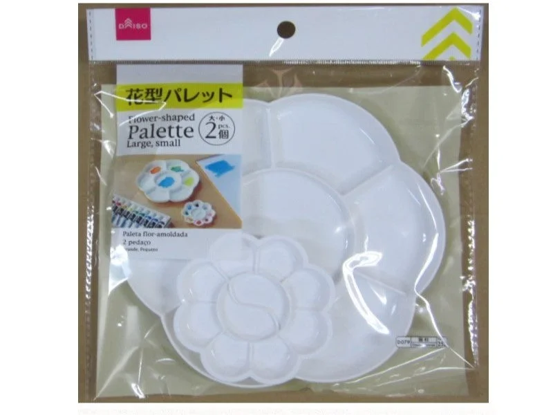 - Automatic induction pet water dispenserFlower Shaped Palette   2Piece