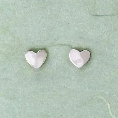 - Postoperative pet anti-licking Elizabethan collarHammered Heart Sterling Silver Post Earrings