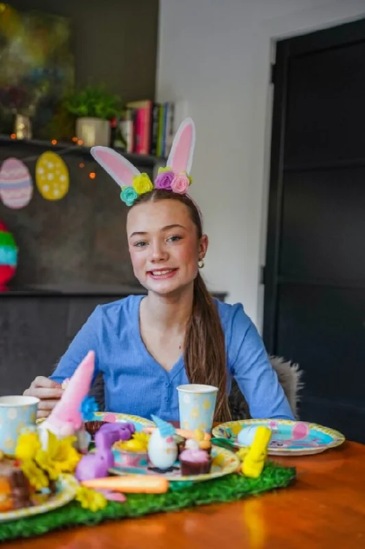 - Pet stroller can be taken on the planeEaster Headband