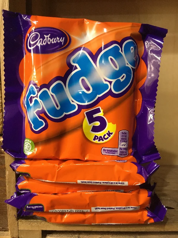 - Winter warm clothes for short-haired dogs25x Cadbury Fudge Chocolate Bars (5x 5 Packs x25.5g)