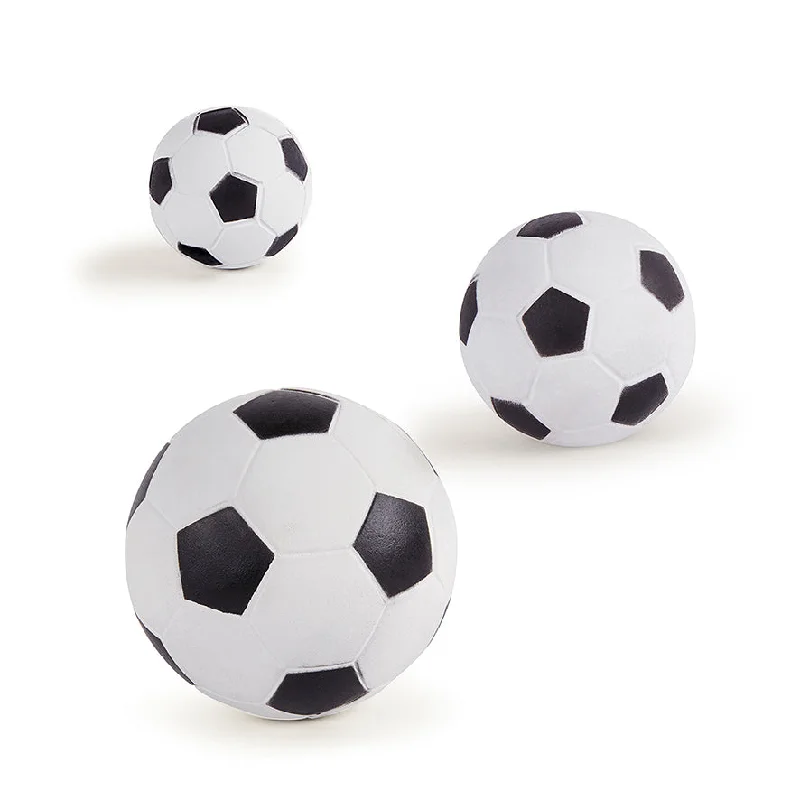  -Anti-slip claw protection raincoat FOR dogsBouncy Soccer Ball Dog Toy