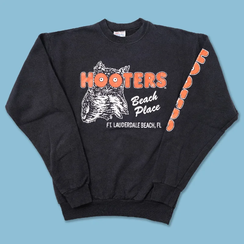 - Automatic temperature adjustment cat bedVintage Hooters Sweater Small